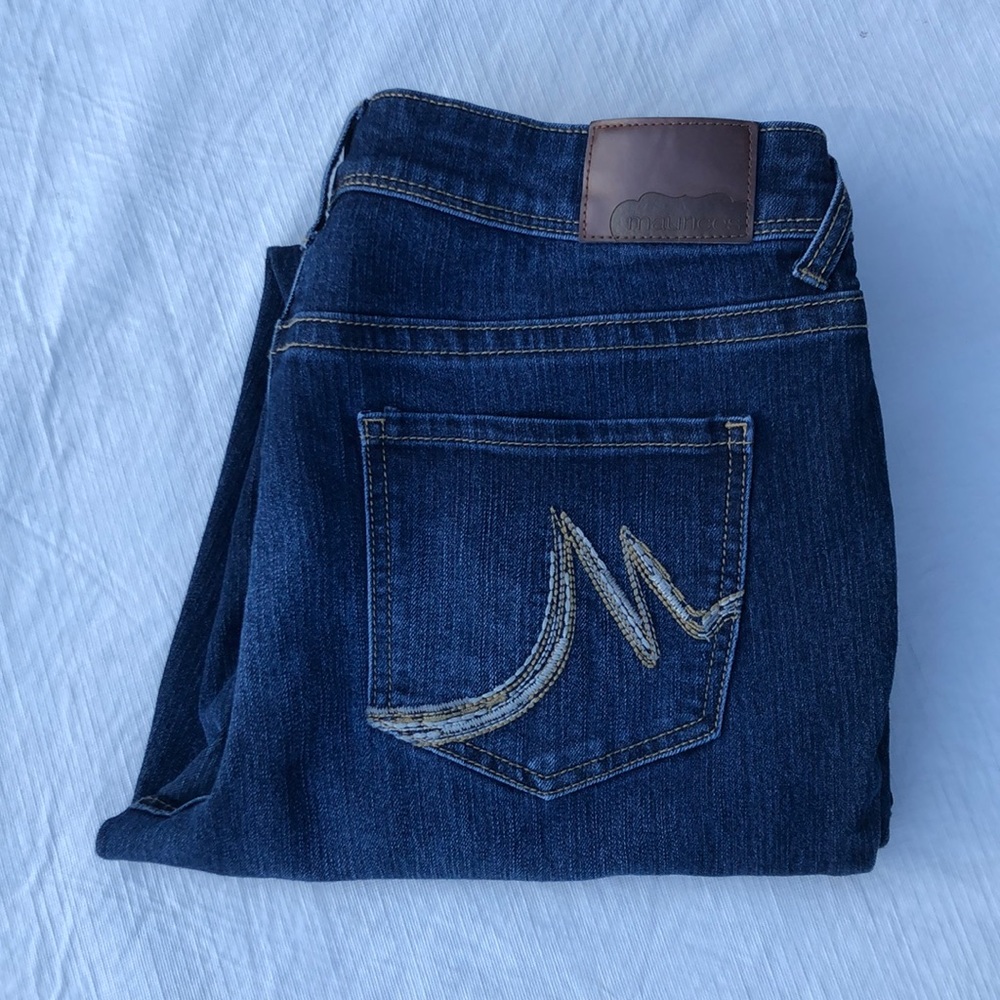 3/$15 Maurice’s dark indigo jean 9/10 short